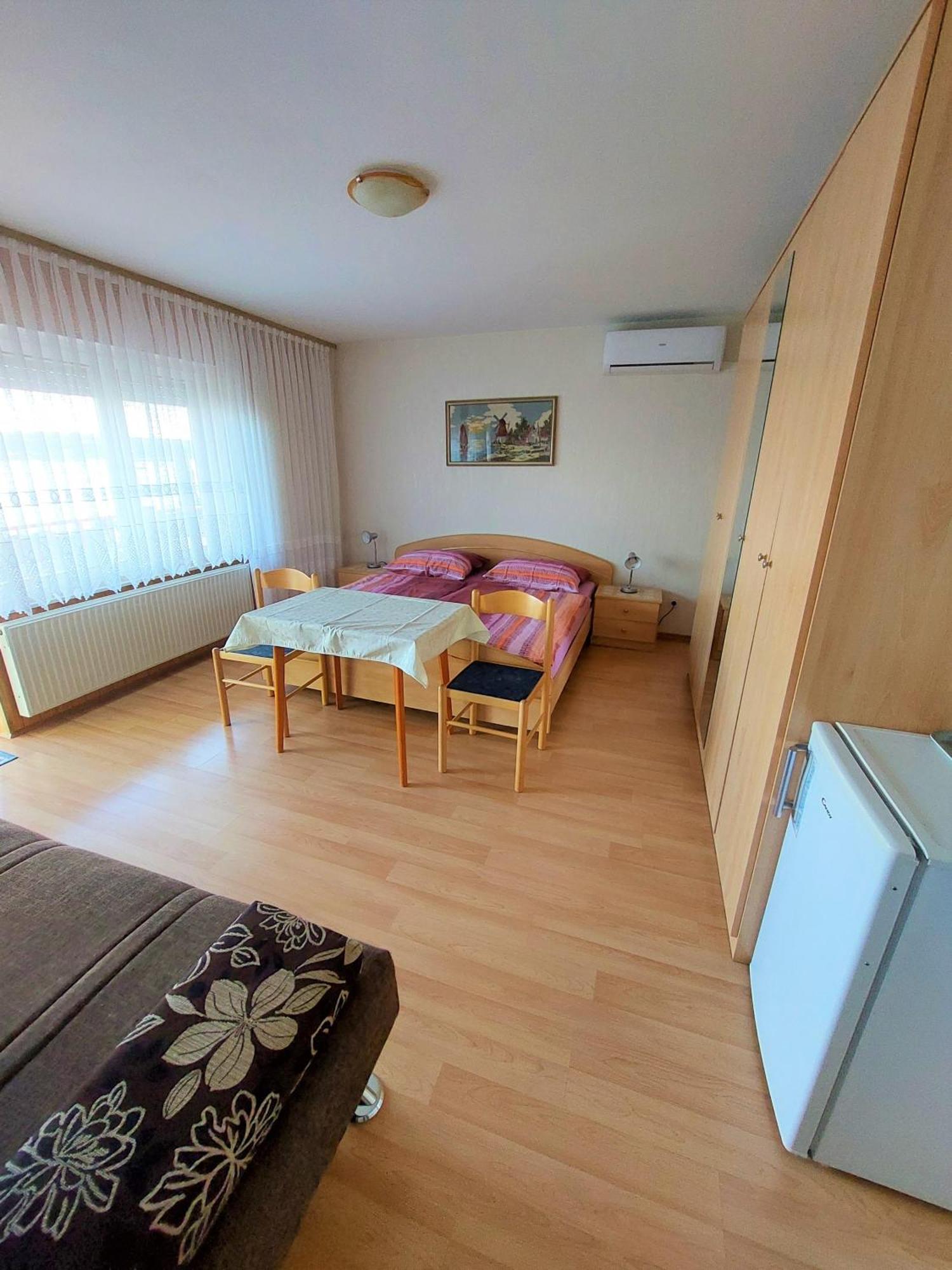 Hotel Sobe Crikvenica 29926 - Mileva Zimmer foto
